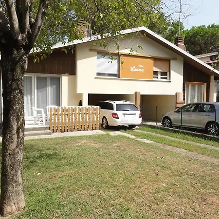 Villa Comfy House In A Quiet Area Near The