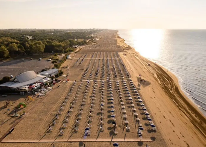 Comfy House In A Quiet Area Near The Villa *