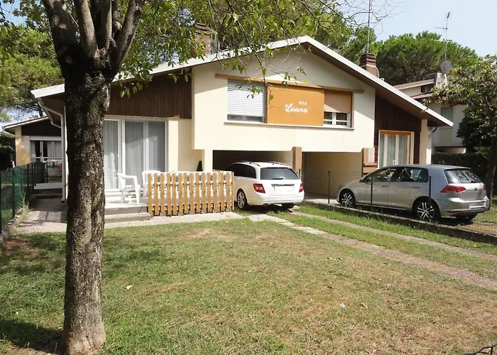 Вілла Comfy House In A Quiet Area Near The